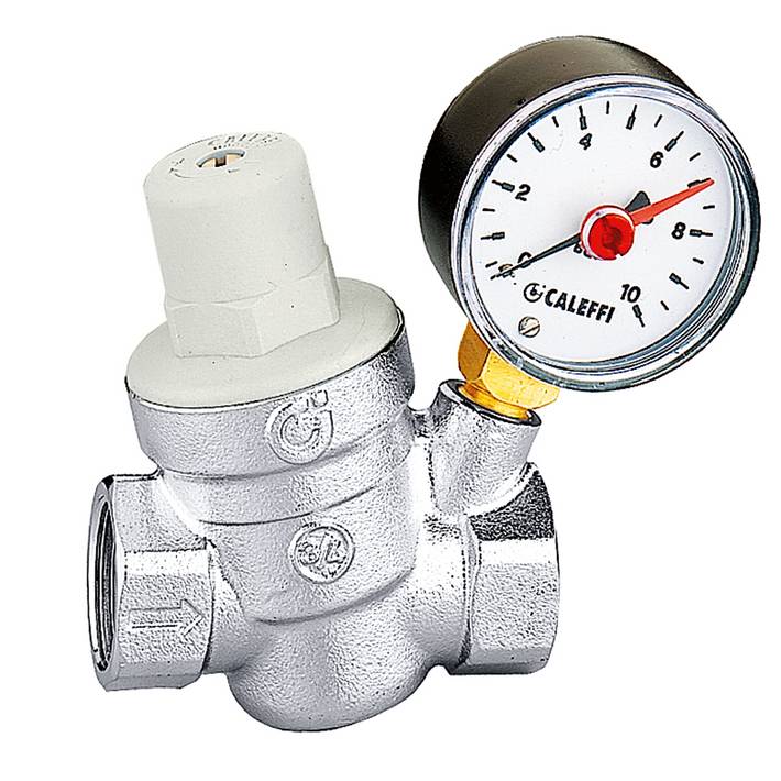 CALEFFI víznyomáscsökkentő DN15 1/2" + manométer